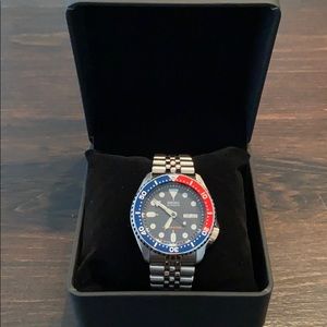 Seiko Dive Watch - Jubilee Band - Pepsi Dial